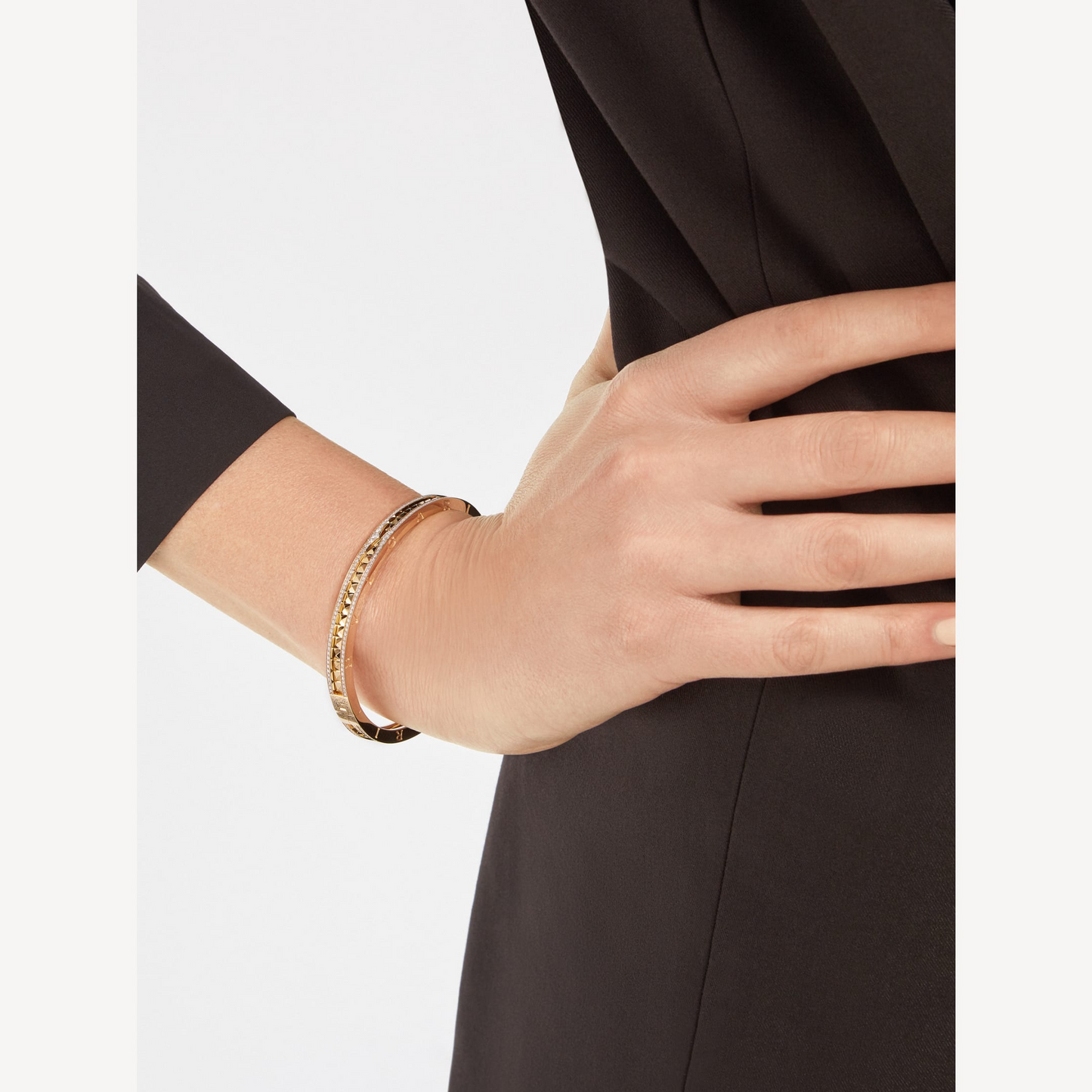 [Windsor Jewelry]ZERO 1 SPIRAL AND PAVED DIAMOND GOLD BRACELET