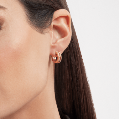 [Windsor Jewelry]ZERO 1 ROCK GOLD EARRINGS WITH STUDDED SPIRAL AND PAVED DIAMONDS