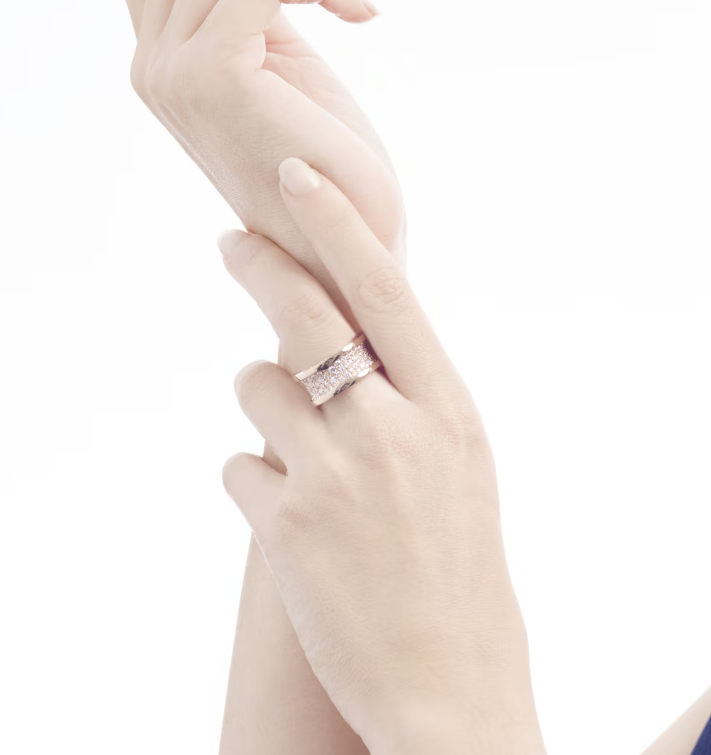 [Windsor Jewelry]ZERO 1 WITH PAVED DIAMONDS ON THE SPIRAL RING