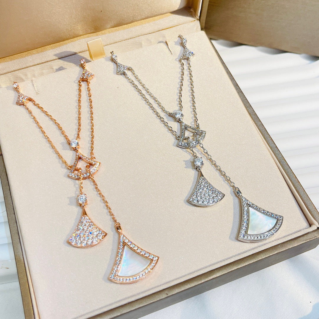 [Windsor Jewelry]DREAM NECKLACE WHITE MOP FULL DIAMOND