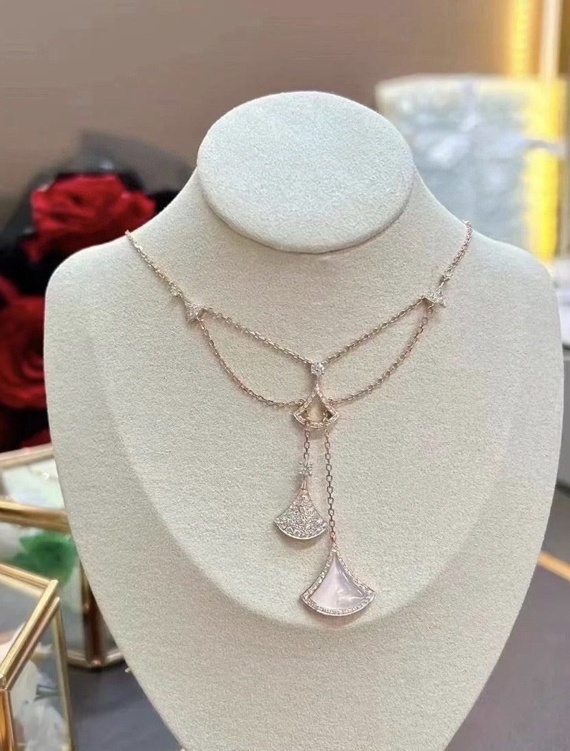 [Windsor Jewelry]DREAM NECKLACE WHITE MOP FULL DIAMOND