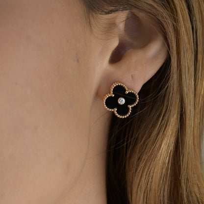 [Windsor Jewelry]CLOVER MEDIUM 1 MOTIFS ONYX DIAMOND EARRINGS