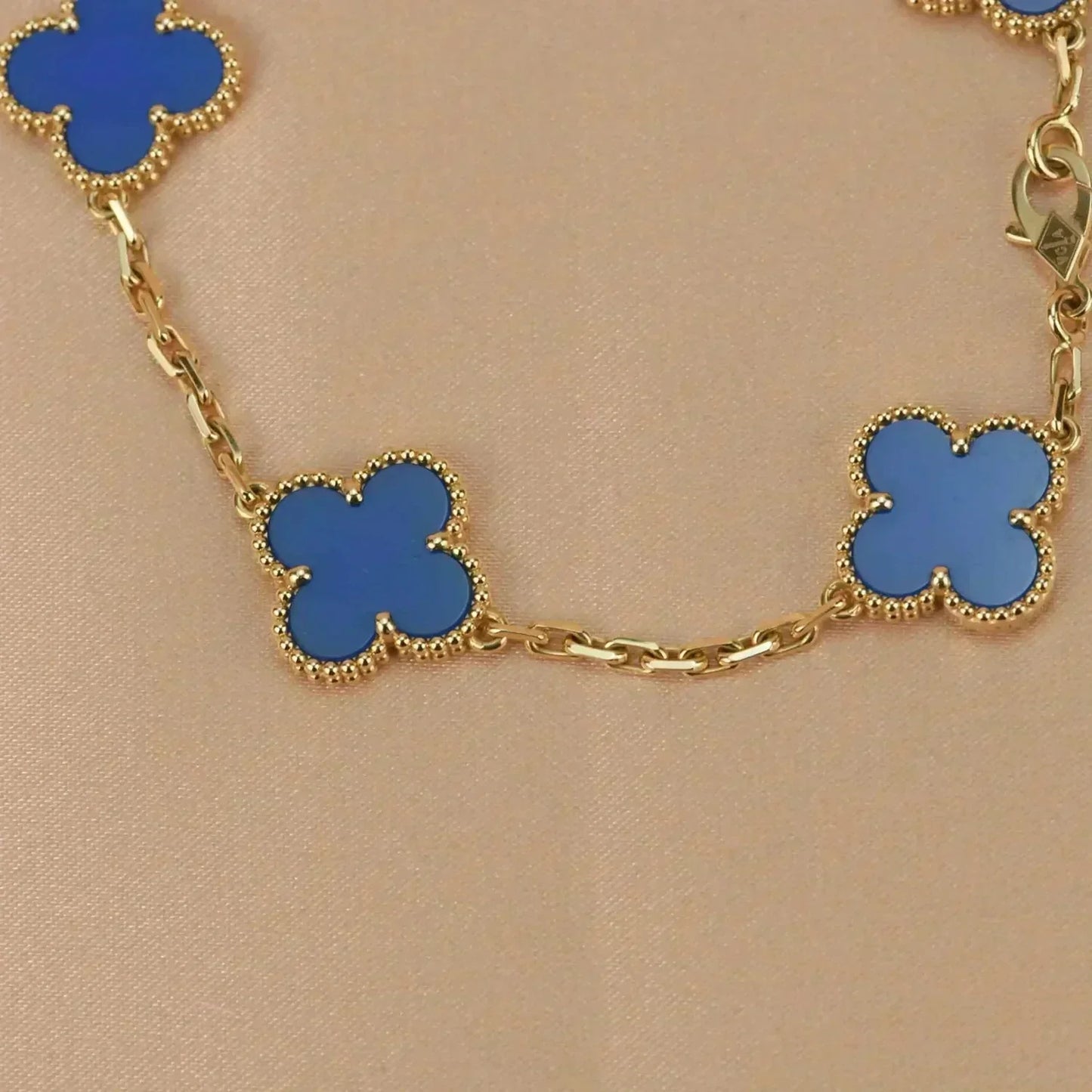 [Windsor Jewelry]CLOVER 5 MOTIFS BLUE AGATE BRACELET