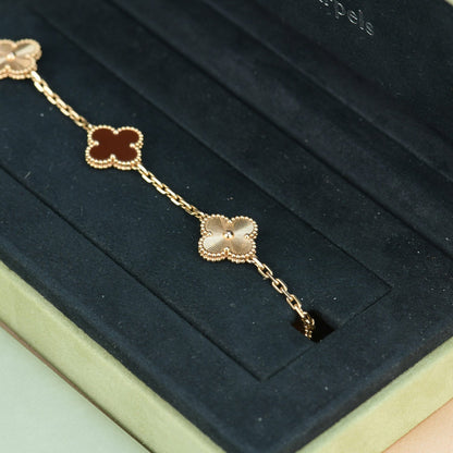 [Windsor Jewelry]CLOVER  5 MOTIFS CARNELIAN GOLD BRACELET