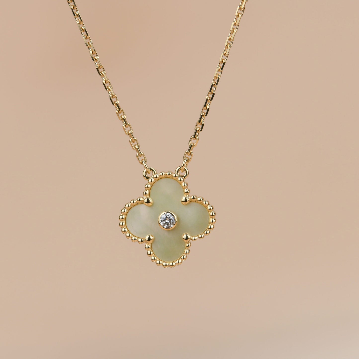 [Windsor Jewelry]CLOVER 15MM DIAMOND GOLD MOTHER OF PEARL NECKLACE