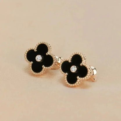 [Windsor Jewelry]CLOVER MEDIUM 1 MOTIFS ONYX DIAMOND EARRINGS