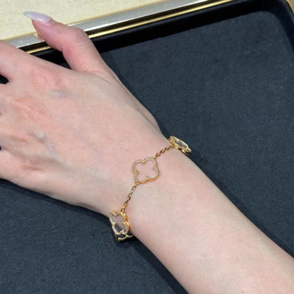 [Windsor Jewelry]CLOVER 5 MOTIF ROCK CRYSTAL PINK GOLD BRACELET