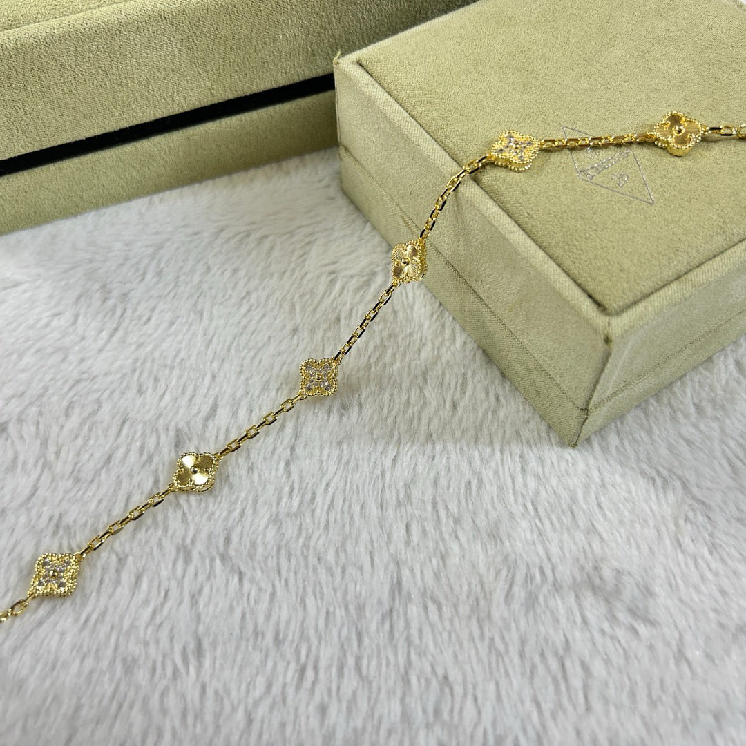 [Windsor Jewelry]CLOVER 6 MOTIF DIAMOND LASER BRACELET