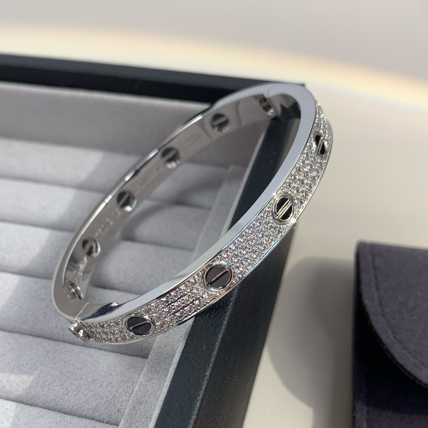 [Windsor Jewelry]LOVE BRACELET 6.1MM DIAMOND-PAVED CERAMIC