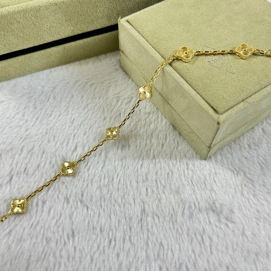 [Windsor Jewelry]CLOVER 6 MOTIF DIAMOND BRACELET