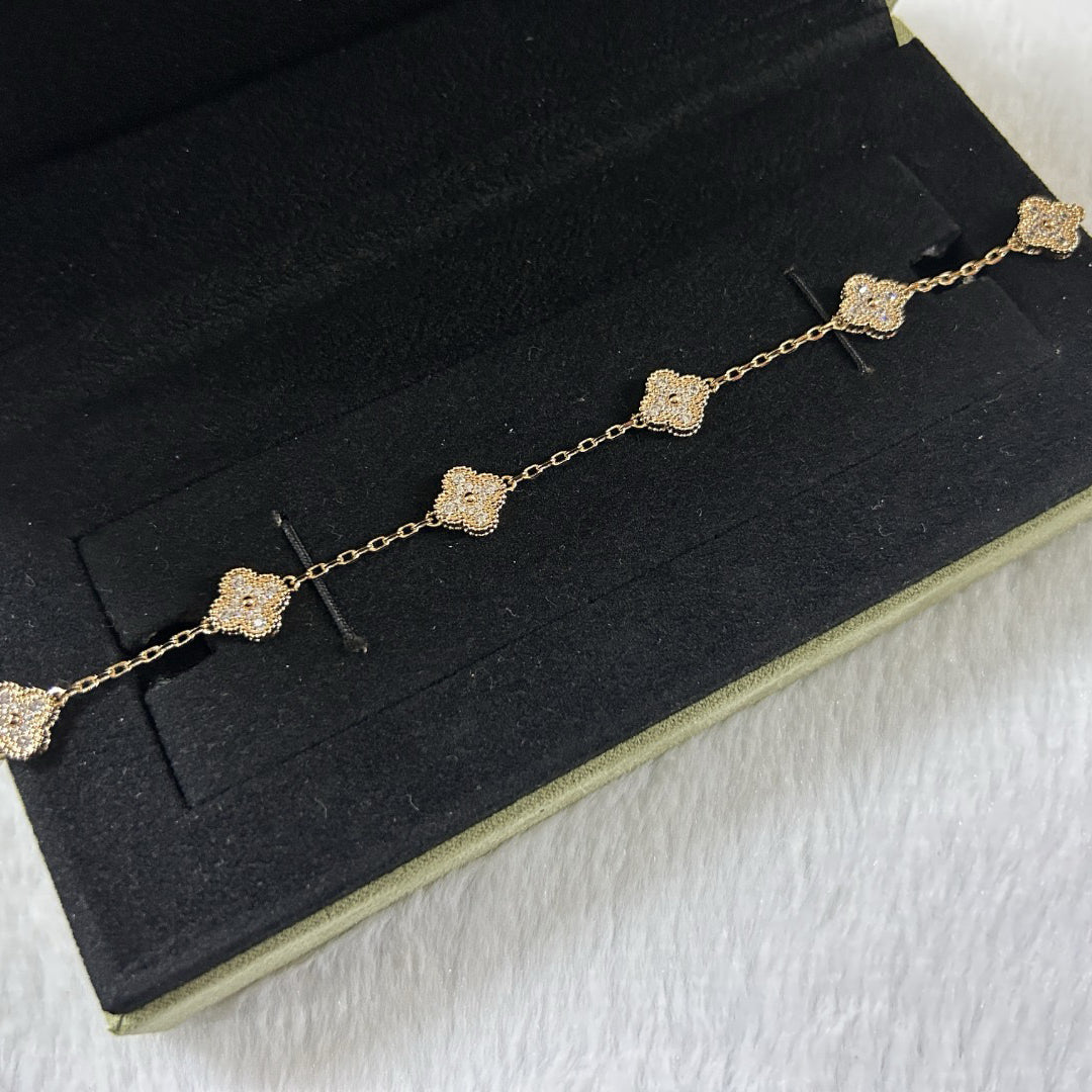 [Windsor Jewelry]CLOVER 6 MOTIF DIAMOND BRACELET
