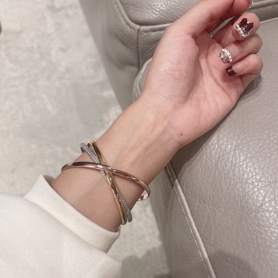 [Windsor Jewelry]TRINITY TRICOLORED GOLD THREE-RING BRACELET