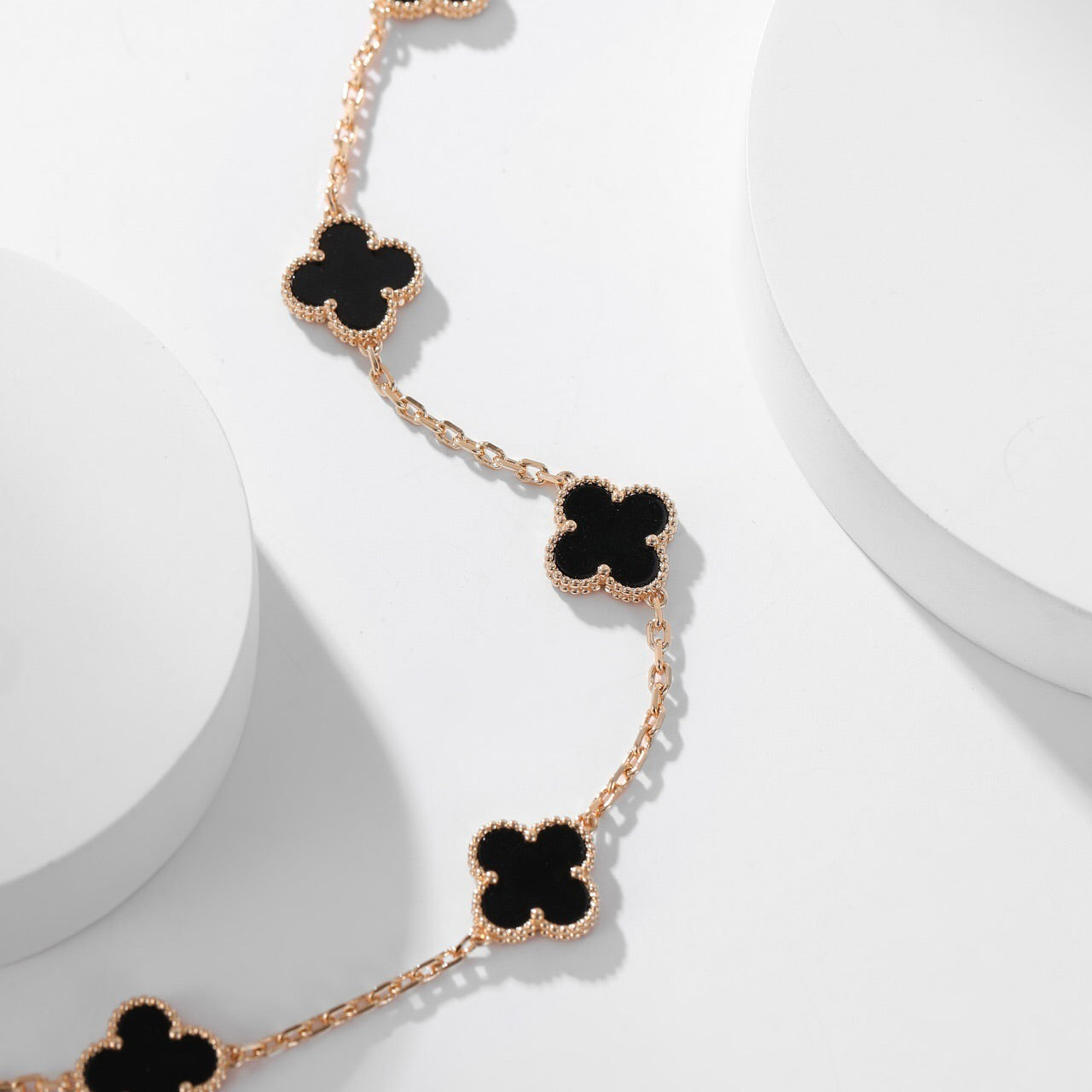 [Windsor Jewelry]CLOVERS THE 10-MOTIFS ONYX NECKLACE