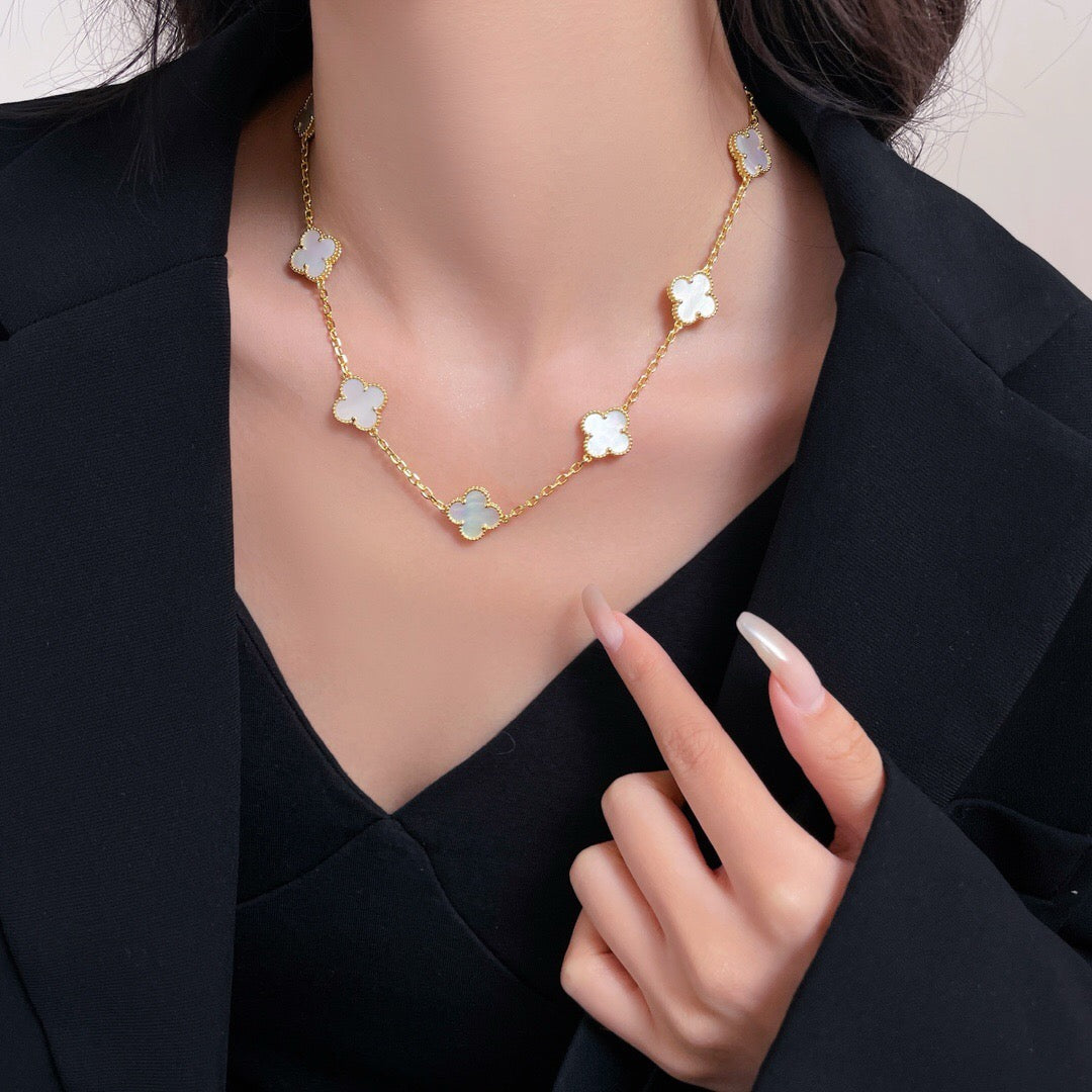 [Windsor Jewelry]CLOVERS THE 10-MOTIFS WHITE MOTHER OF PEARL NECKLACE