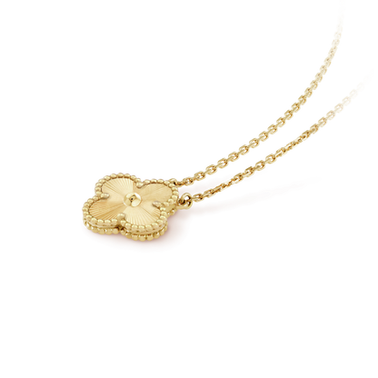 [Windsor Jewelry]CLOVER 15MM LASER NECKLACE