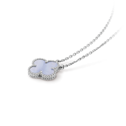 [Windsor Jewelry]CLOVER 15MM BLUE CHALCEDONY NECKLACE SILVER