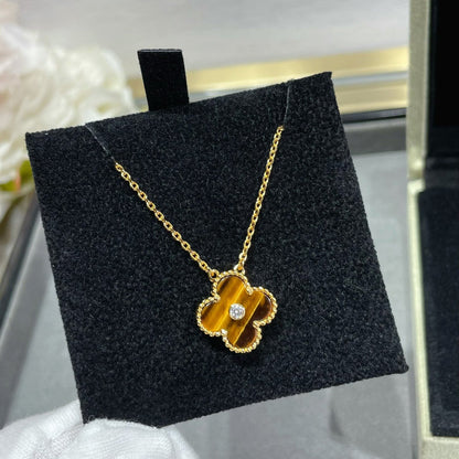 [Windsor Jewelry]CLOVER 15MM DIAMOND AND YELLOW TIGER'S EYE AGATE necklace