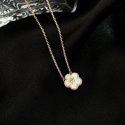 [Windsor Jewelry]LUCKY  WHITE MOP  PLUM BLOSSOM NECKLACE