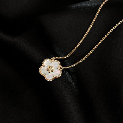 [Windsor Jewelry]LUCKY  WHITE MOP  PLUM BLOSSOM NECKLACE