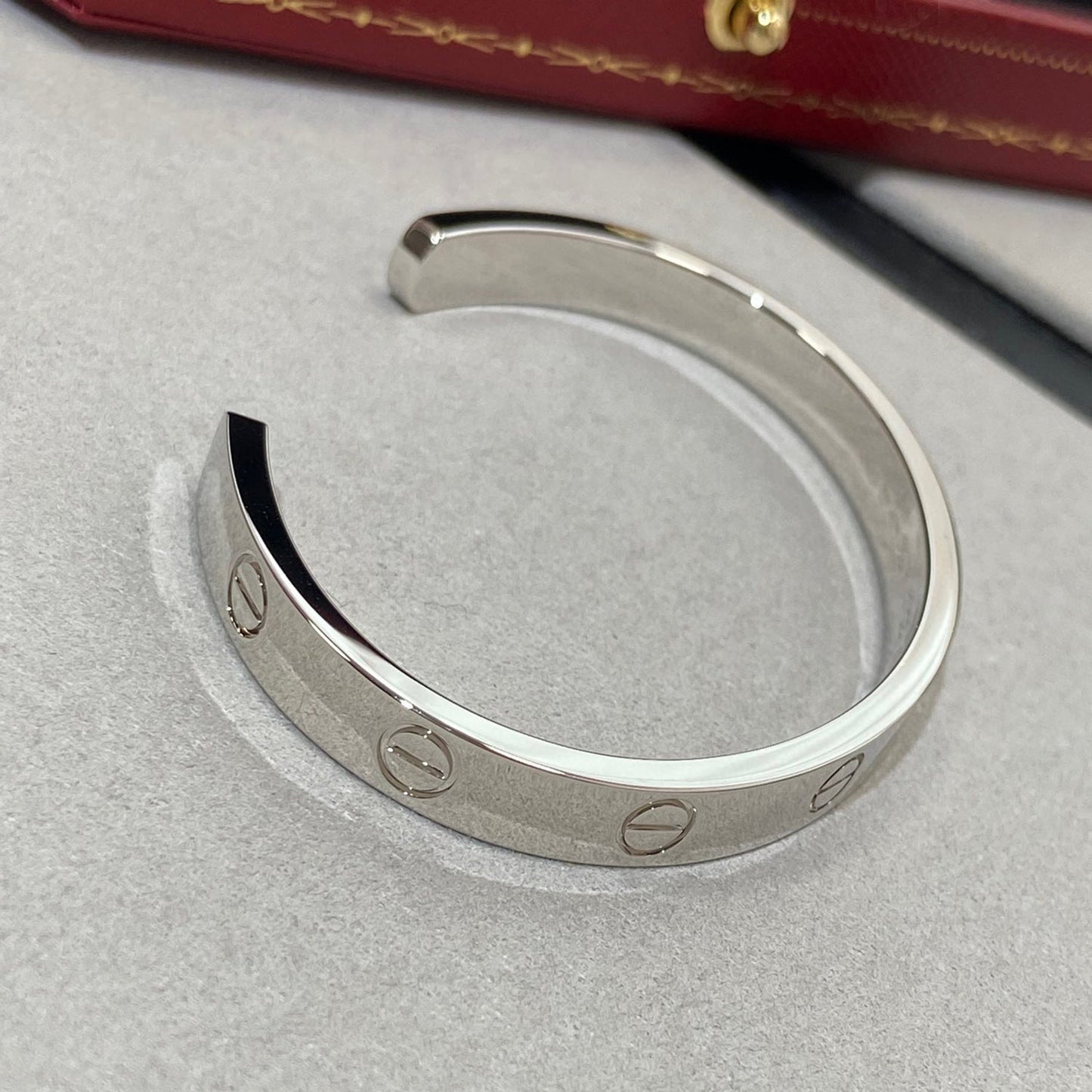 [Windsor Jewelry]LOVE BRACELET 6.1MM 1 DIAMOND OPEN CUFF