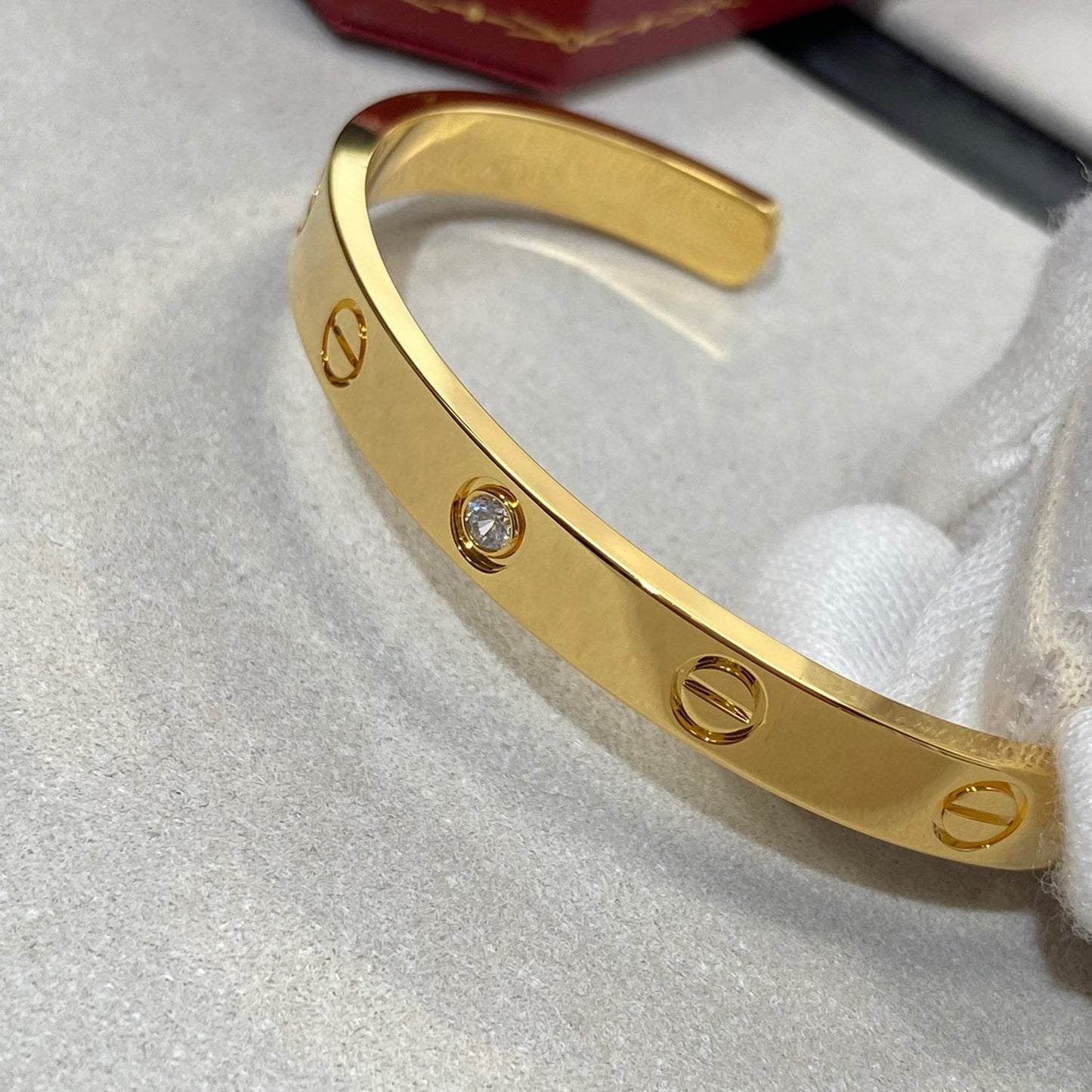 [Windsor Jewelry]LOVE BRACELET 6.1MM 1 DIAMOND OPEN CUFF