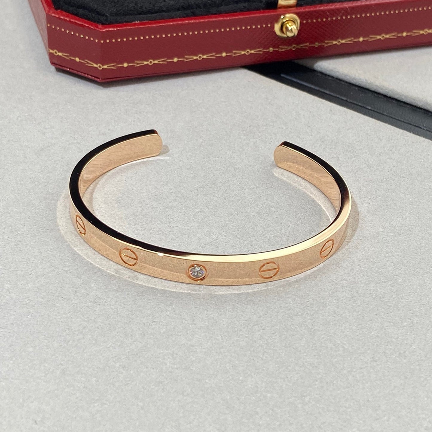 [Windsor Jewelry]LOVE BRACELET 6.1MM 1 DIAMOND OPEN CUFF