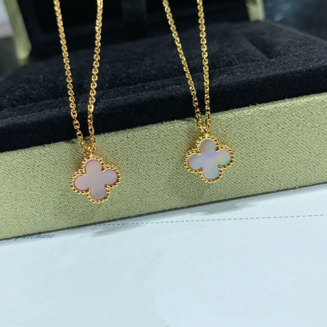 [Windsor Jewelry]CLOVER 15MM PINK MOTHER-OF-PEARL SINGLE FLOWER NECKLACE