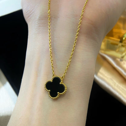 [Windsor Jewelry]CLOVER 15MM BLACK ONYX SINGLE FLOWER NECKLACE