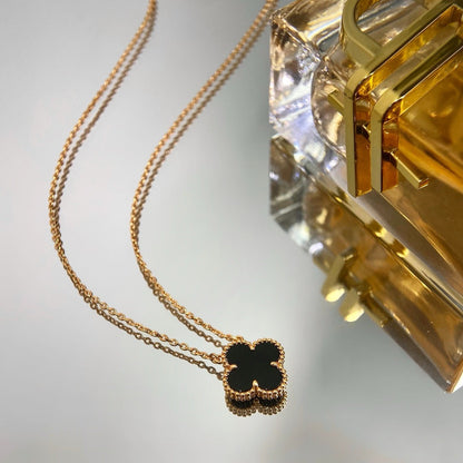 [Windsor Jewelry]CLOVER 15MM BLACK ONYX SINGLE FLOWER NECKLACE