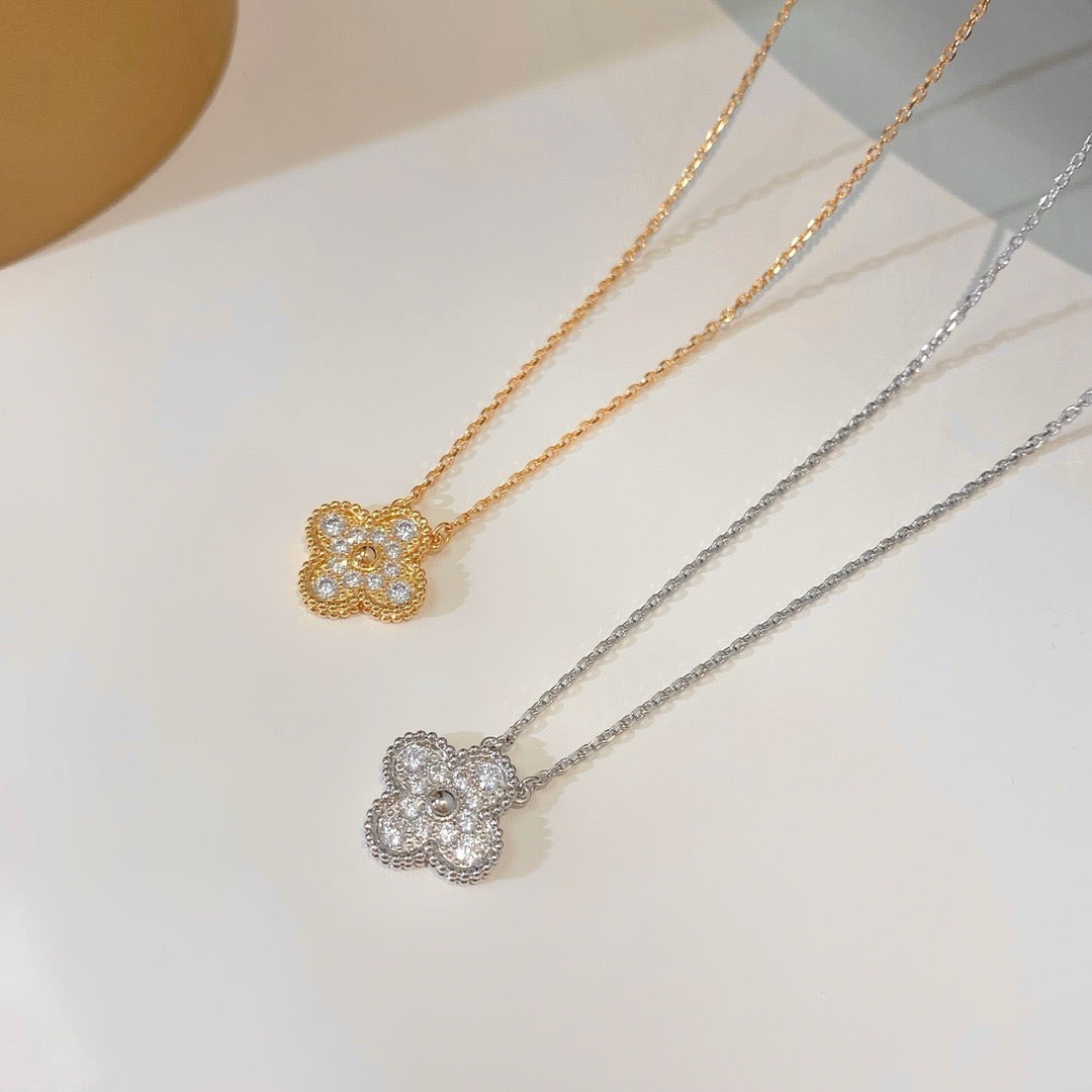 [Windsor Jewelry]CLOVER 15MM DIAMOND SINGLE FLOWER NECKLACE