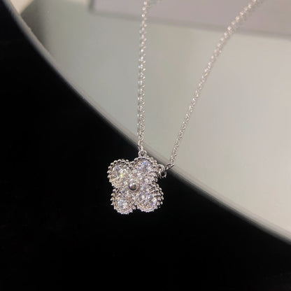 [Windsor Jewelry]CLOVER 15MM DIAMOND SINGLE FLOWER NECKLACE