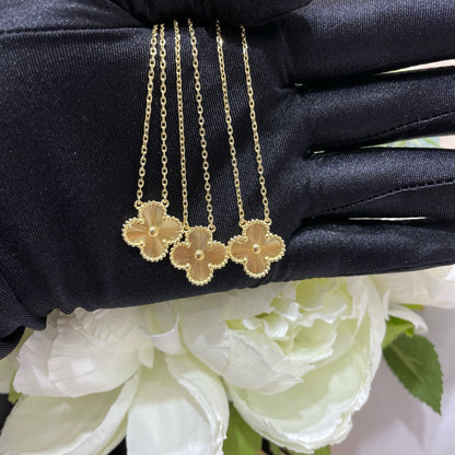 [Windsor Jewelry]CLOVER 15MM LASER NECKLACE
