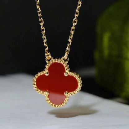 [Windsor Jewelry]CLOVER 15MM CARNELIAN SINGLE FLOWER NECKLACE