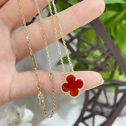 [Windsor Jewelry]CLOVER 15MM CARNELIAN SINGLE FLOWER NECKLACE