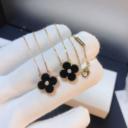 [Windsor Jewelry]CLOVER 15MM DIAMOND ONYX NECKLACE
