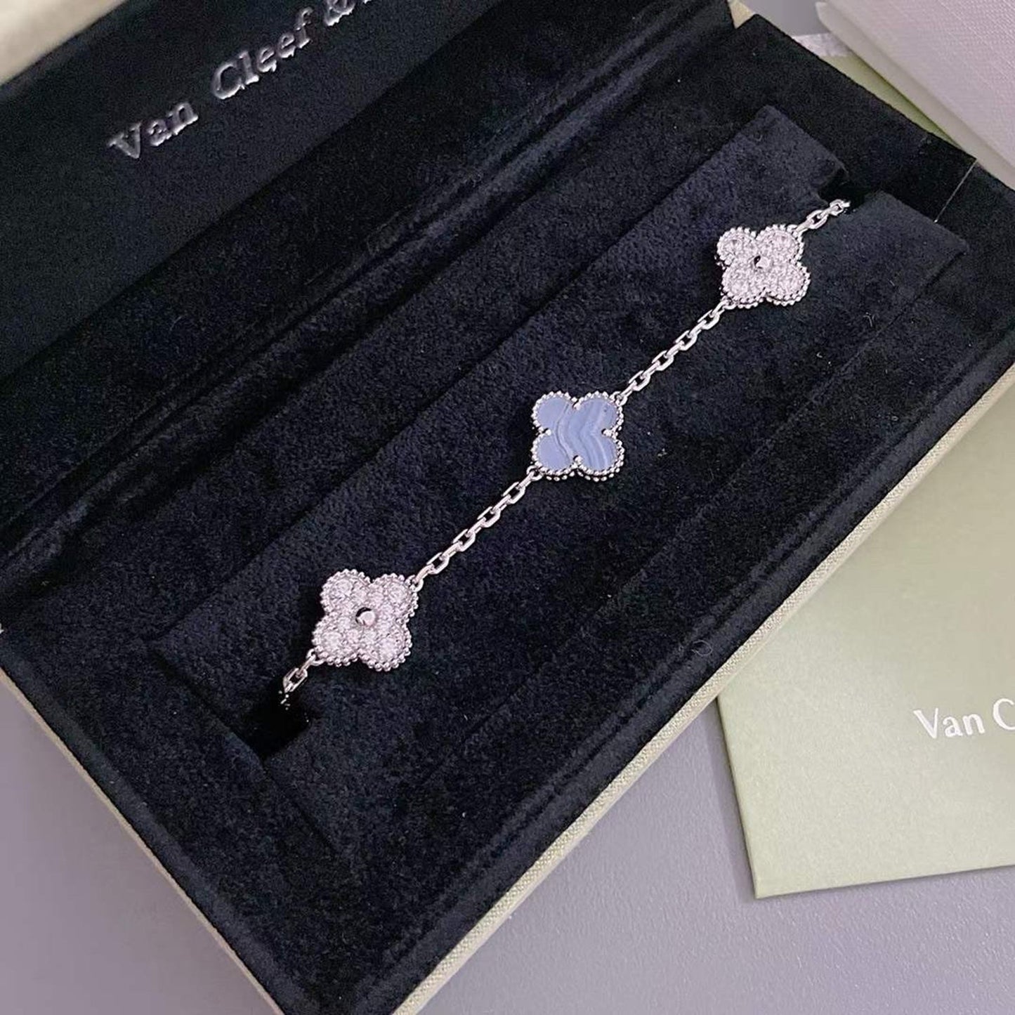 [Windsor Jewelry]CLOVER  5 MOTIF DIAMOND PURPLE CHALCEDONY BRACELET SILVER
