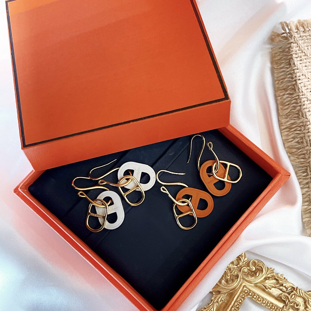 [Windsor Jewelry]HM O'MAILLON GOLD EARRINGS
