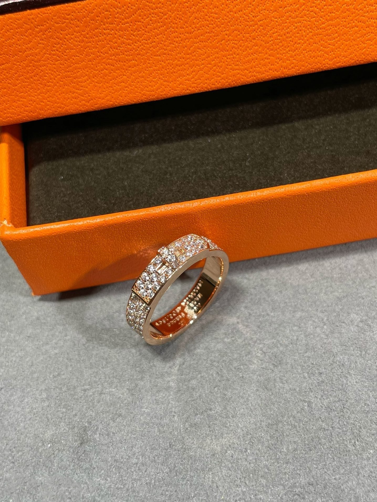 [Windsor Jewelry]KELLY PINK GOLD DIAMOND RING
