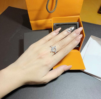 [Windsor Jewelry]ECHAPPEE RING SILVER DIAMOND