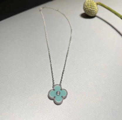 [Windsor Jewelry]CLOVER 1 DIAMOND LIGHT BLUE SILVER NECKLACE
