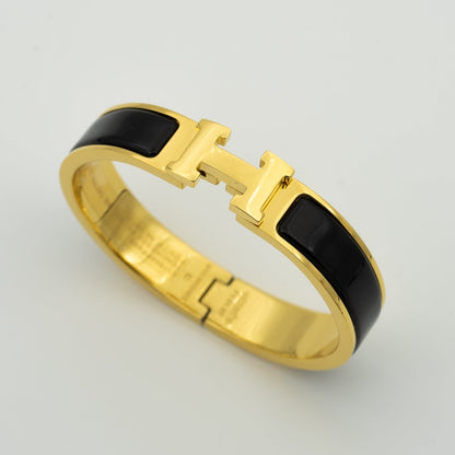 [Windsor Jewelry]H BLACK BRACELET