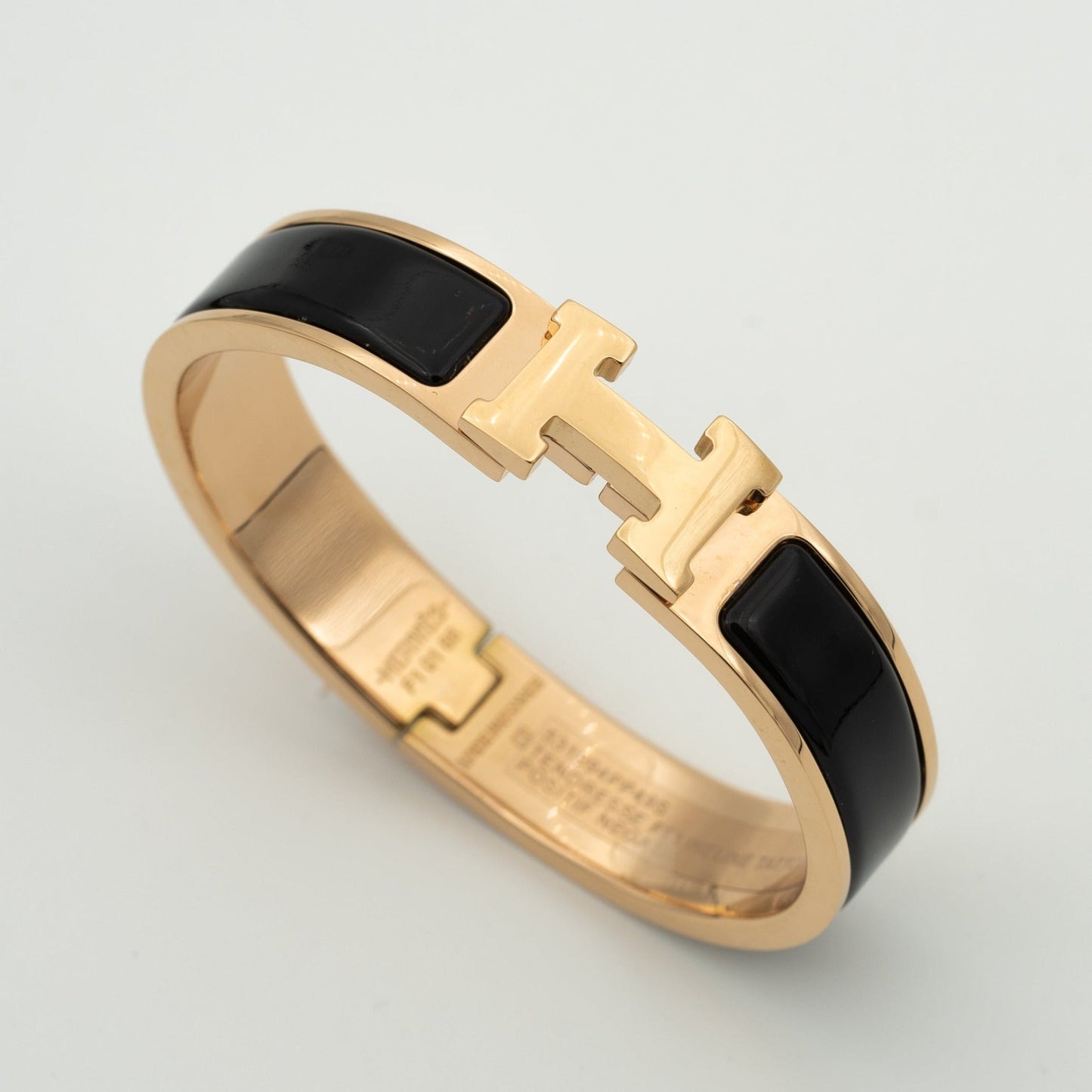 [Windsor Jewelry]H BLACK BRACELET