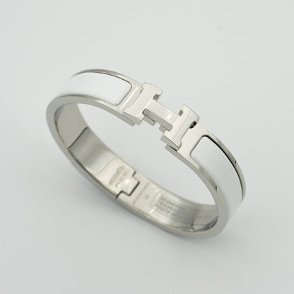 [Windsor Jewelry]H WHITE BRACELET