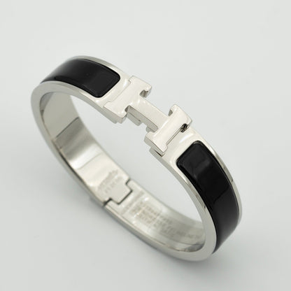 [Windsor Jewelry]H BLACK BRACELET