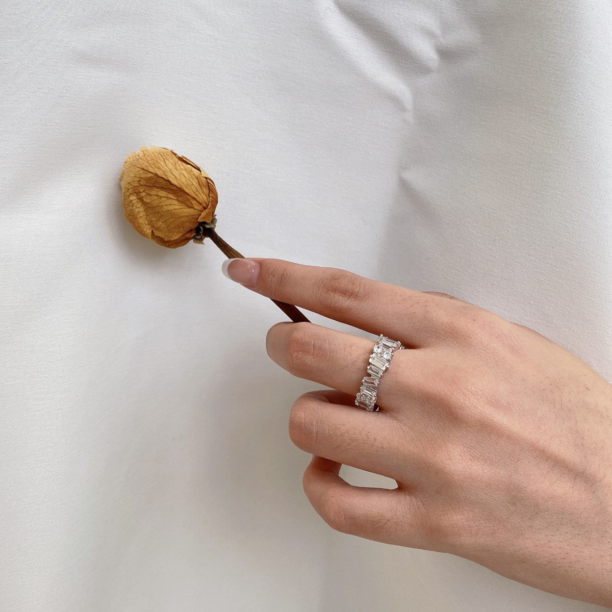 [Windsor Jewelry]Delicate Multi Shape Tennis Ring