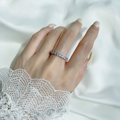 [Windsor Jewelry]Sparkling Round Cut Tennis Ring