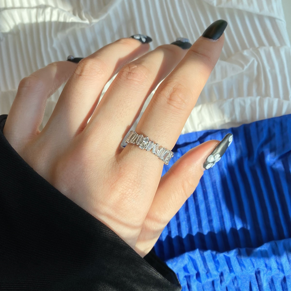 [Windsor Jewelry]Delicate Multi Shape Tennis Ring