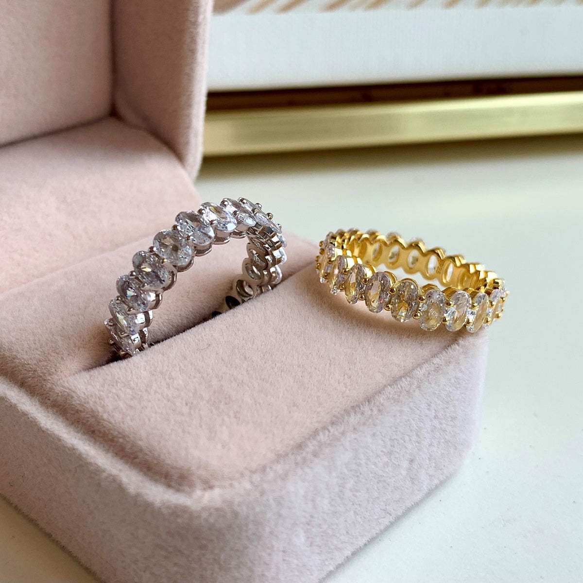 [Windsor Jewelry]Ornate Oval Cut Tennis Ring
