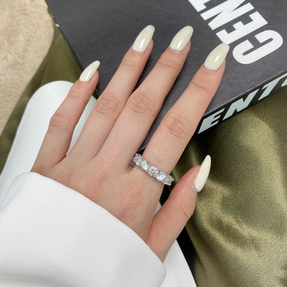 [Windsor Jewelry]Gorgeous Round Cut Tennis Ring
