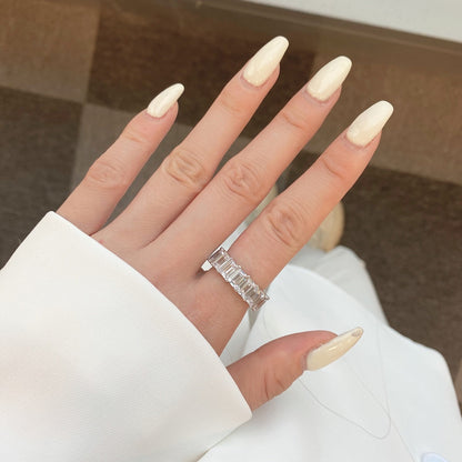 [Windsor Jewelry]0.75 Carat Elegant Emerald Cut Tennis Ring